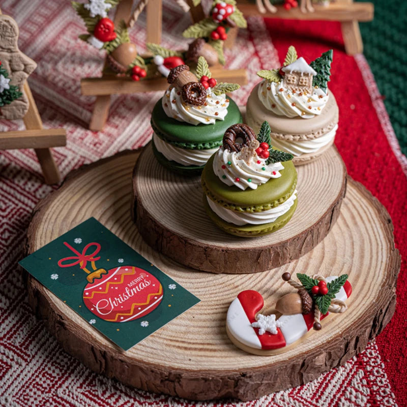 🍰 Christmas Macaron Fake Cake